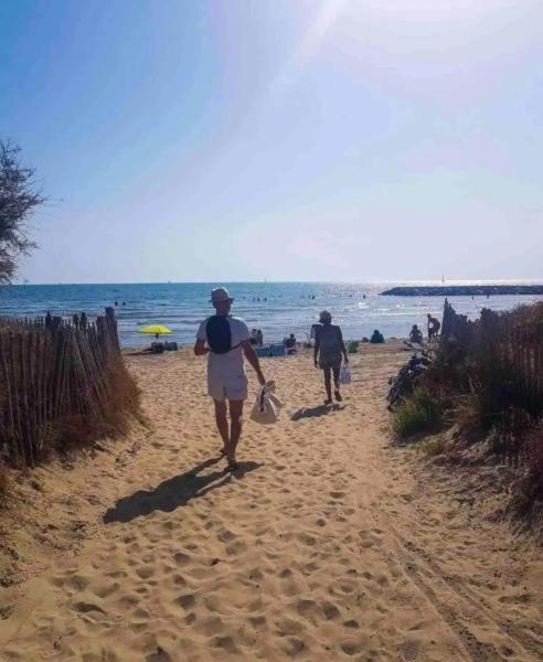 Studio Cosy Et Moderne Au Couchant Situe 150M De La Plage -Avec Parking Gratuit Prive - 25M2 - Climatise - Balcon - Wifi Gratuit La Grande Motte Exterior photo